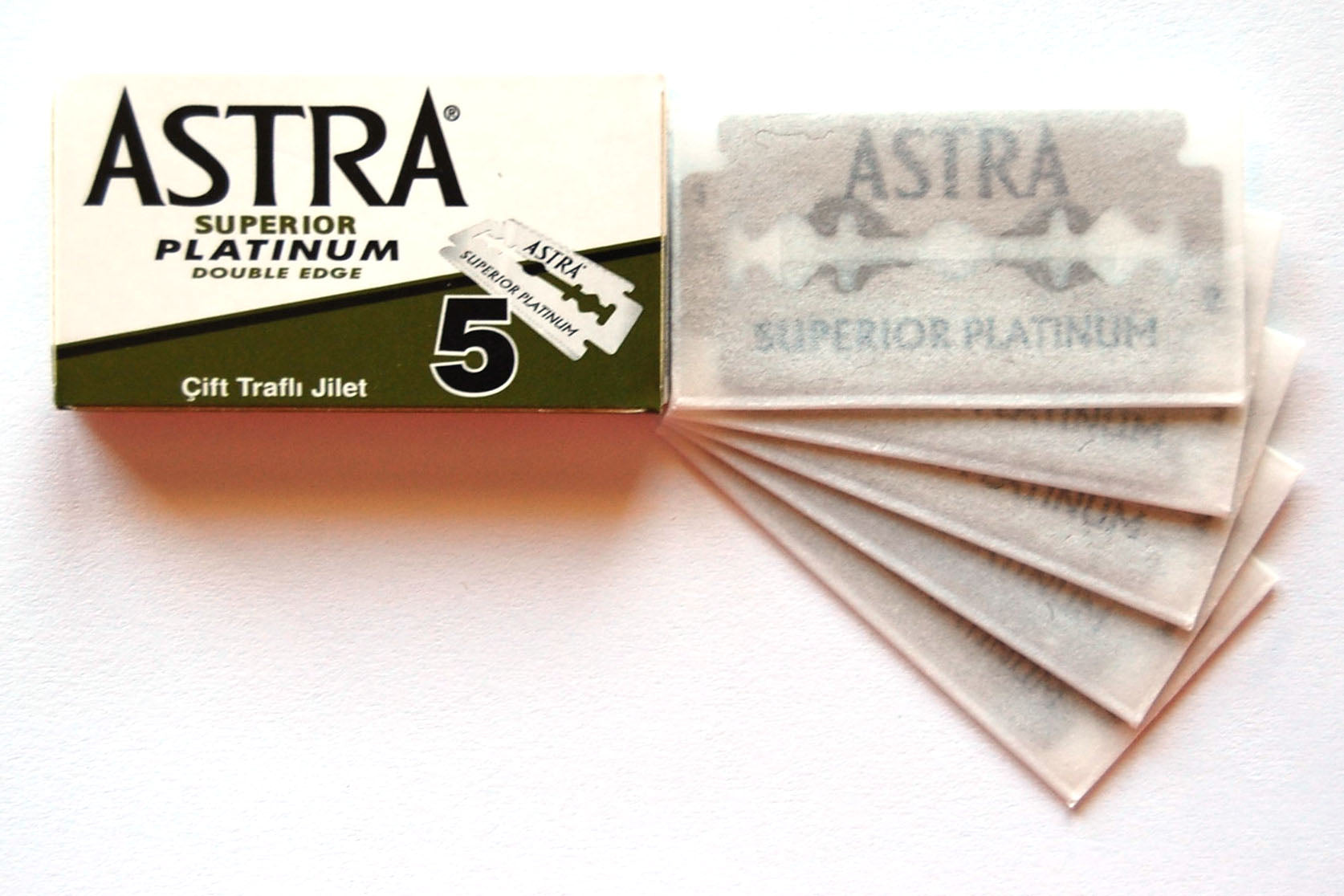 Astra Platinum Razor Blades